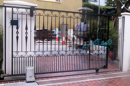 درب ریلی اتوماتیک(برقی) برای پارکینگ