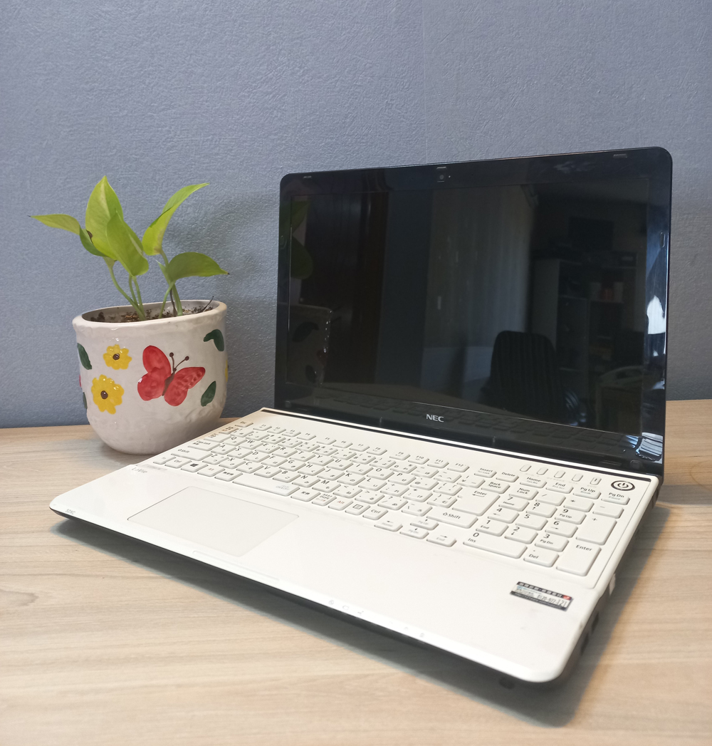 لپتاپ وارداتی استوک NES