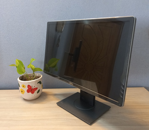 مانیتور وارداتی 24اینچ مارک DELL