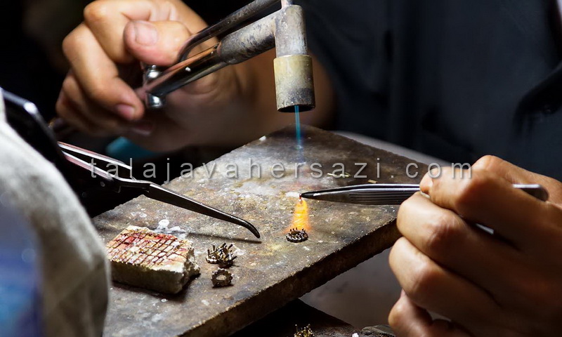 فروشندگی طلا و جواهرات