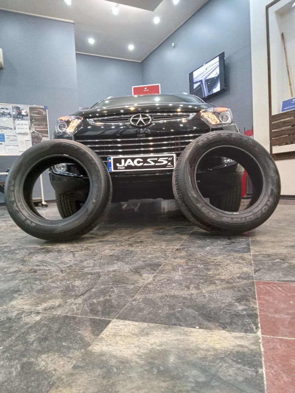 لاستیک جک اس 5  18   S5  Jac