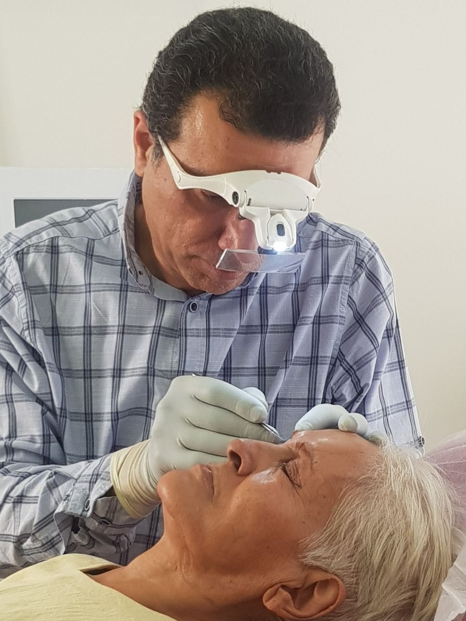 کلینیک پوست مو وزیبایی الین