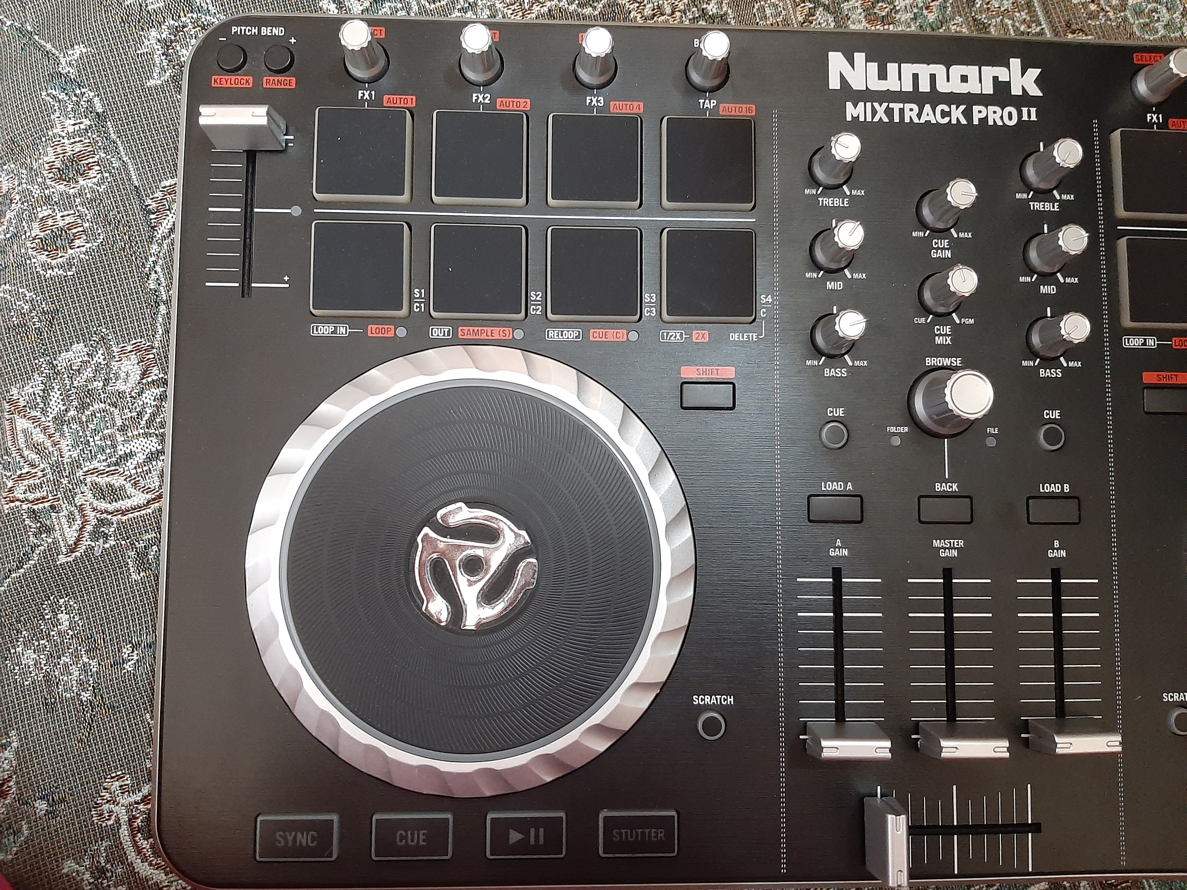 دستگاه دیجی dj numark mixtrack pro2
