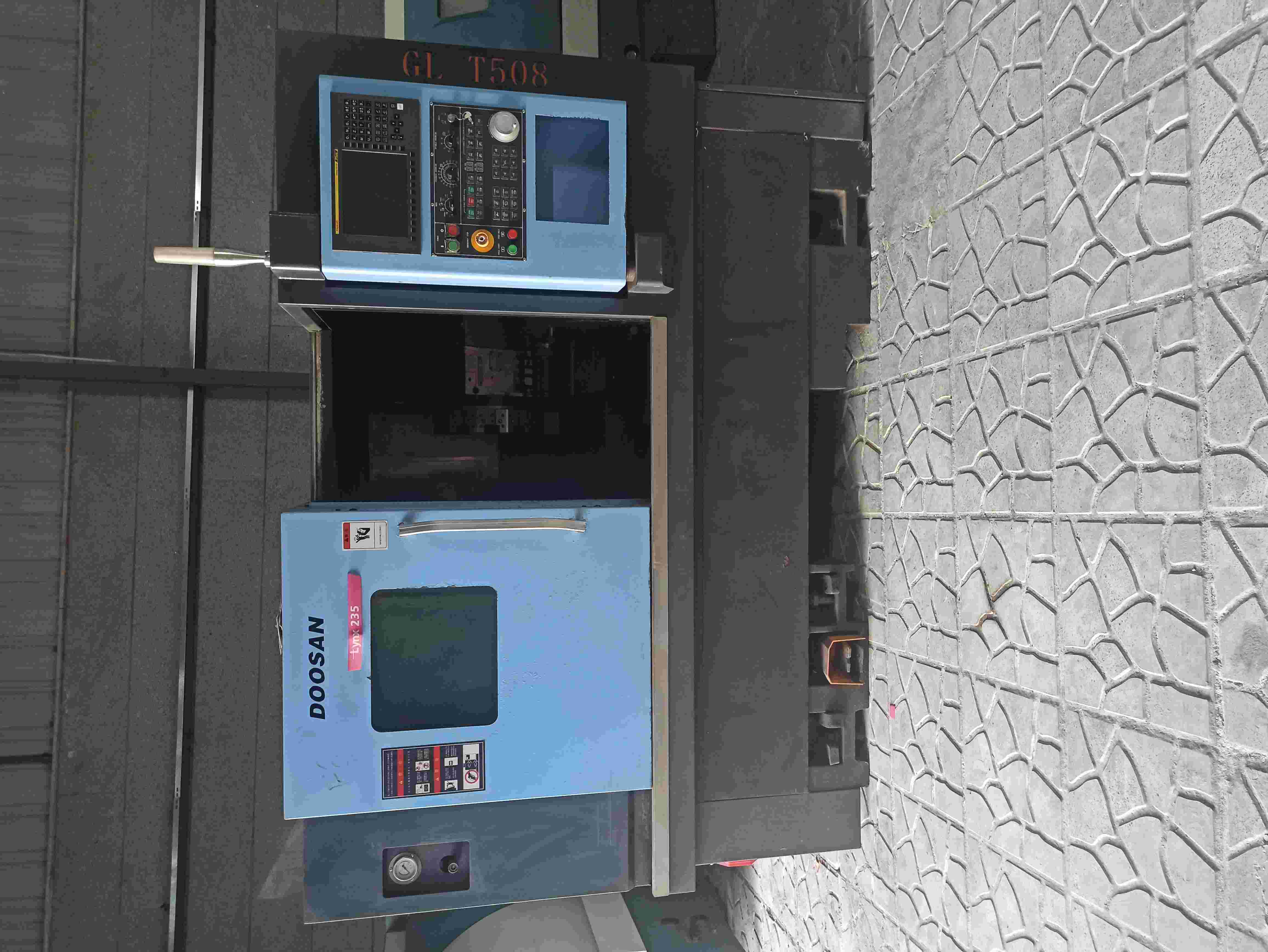 تراش سی ان سی تراش CNC دوسان