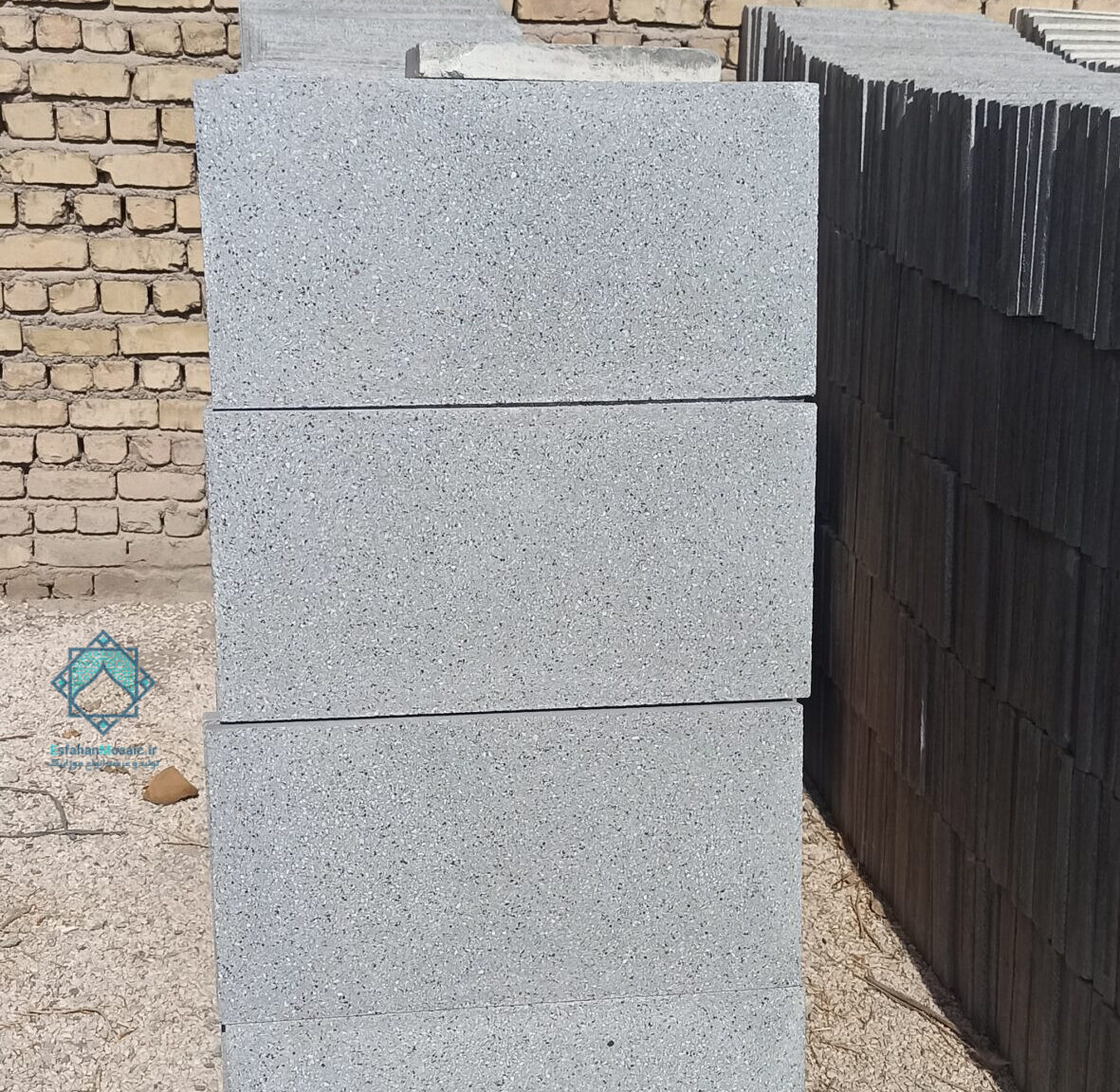 موزاییک گرانیت مشکی 30 در 60 سانتی‌متری : جلوه‌ای خاص و متنوع