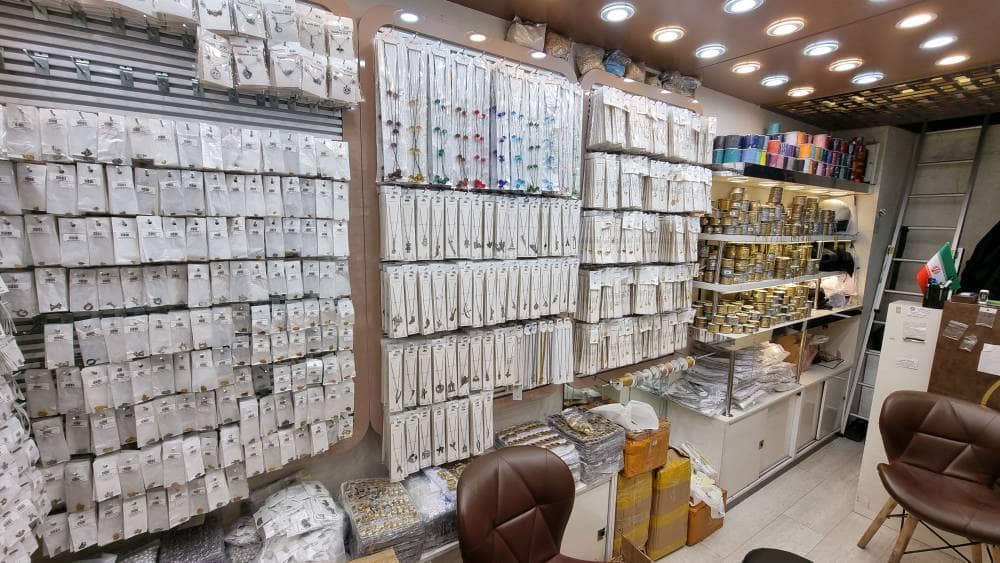 ارائه عمده زیورآلات و بدلیجات استیل، یراق آلات و جعبه