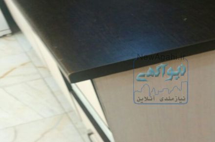 کابینت به همراه ویترین شیشه ای