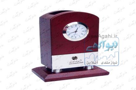 ساعت رومیزی چوبی