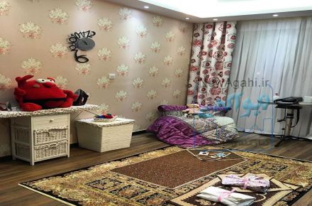 عرضه بدونه واسطه کاغذ دیواری