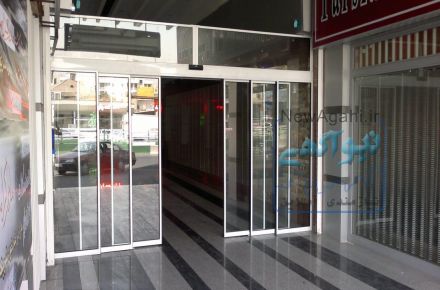 درب شیشه ای