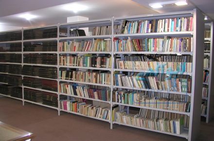هر کانتینر یک انبار کتاب یا بایگانی