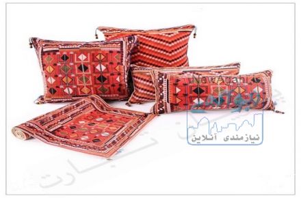 کوسن طرح دار
