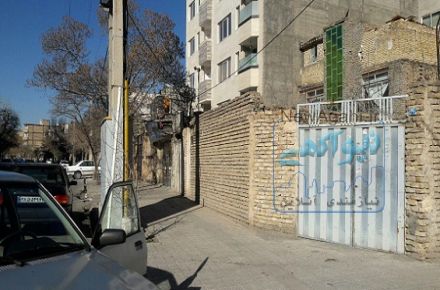 منزل کلنگی سر دونبش موقعیت عالی