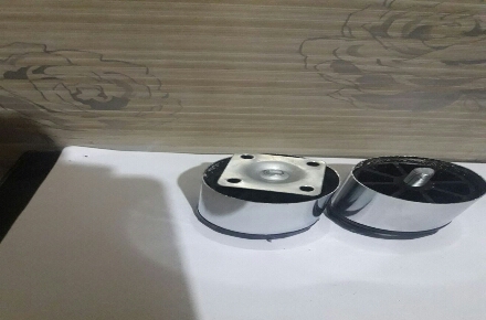 تولیدپایه مبل وکابینت،چرخ کفی وچمدان،انواع ته پایه،پیچ ومهره فلکه ای، یراق الات پارتیشن،پایه تخم مرغی،پایه رگلاژی،