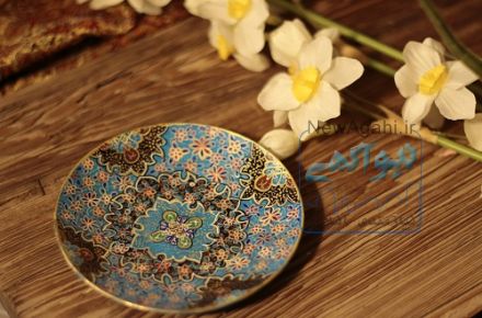 بشقاب سفالی باطرح گل های زیبا
