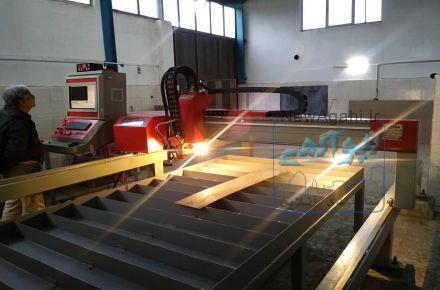 تولید کننده دستگاههای برش CNC هواگاز و CNC پلاسما